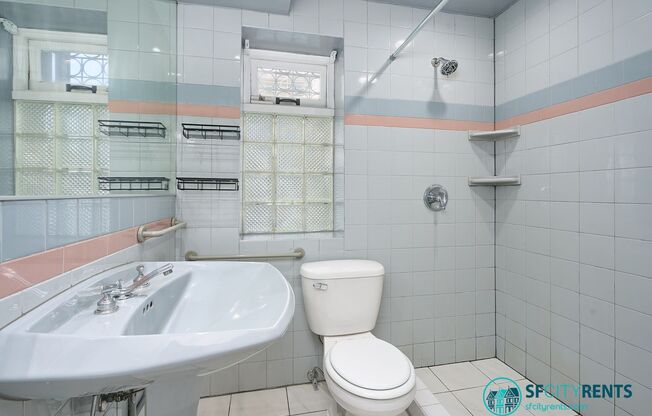 Studio, 1 bath, $2,300, Unit 1945 Broadway St. #1A