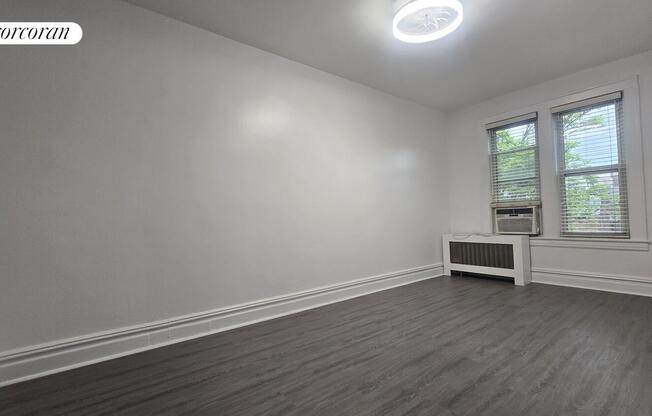 28 43 47 ST