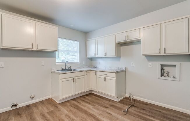 3 beds, 1 bath, $1,699