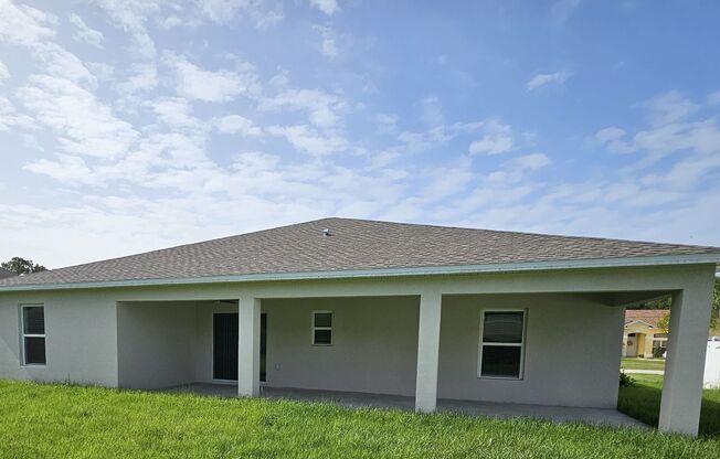 NEW CONSTRUCTION 4/2 home in Palm Coast