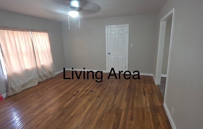 214 LINDA DR