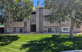 AWESOME 2-BDRM CONDO AVAILABLE FOR IMMEDIATE OCCUPANCY!