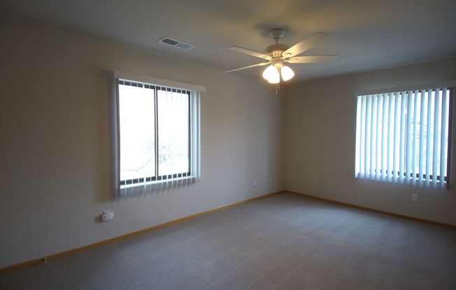 2 beds, 2 baths, 1,080 sqft, $1,850, Unit 800-108
