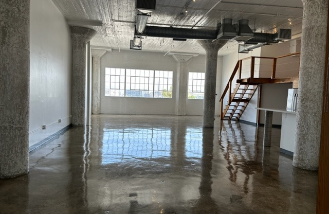 1308 FACTORY PL
