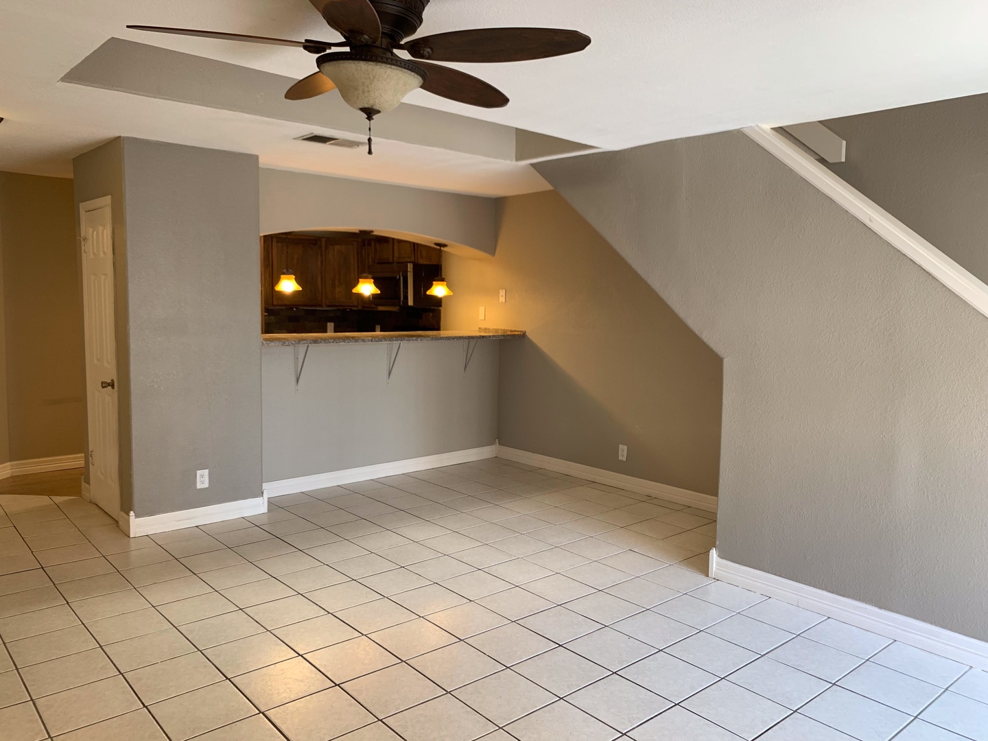 BEAUTIFUL 3 BR CONDO IN DESIRED GATED COMMUNITY - NORTH EAST ISD - CENTRALLY LOCATED - ABSOLUTELY NO PETS ALLOWED