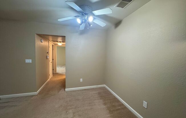 2 beds, 1 bath, $1,650, Unit # 85