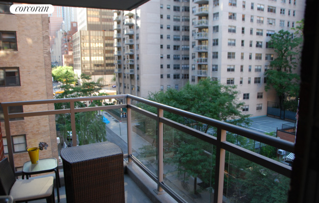 2 beds, 1 bath, 1,050 sqft, $5,800, Unit 7F