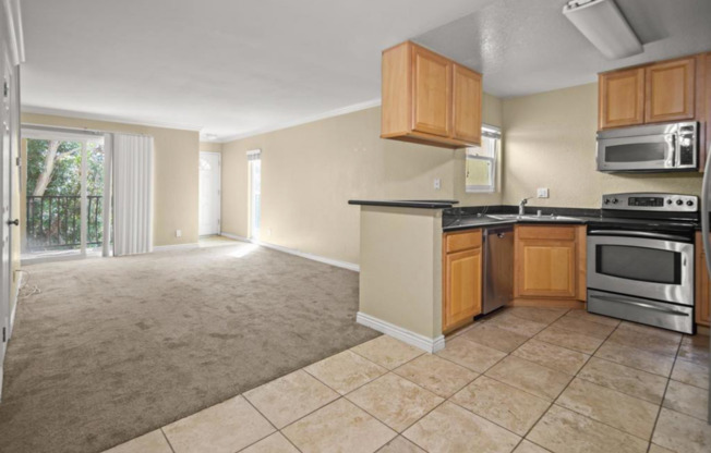 2 beds, 2 baths, $2,895, Unit # 09