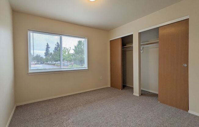 2 beds, 2 baths, 994 sqft, $1,395, Unit E106