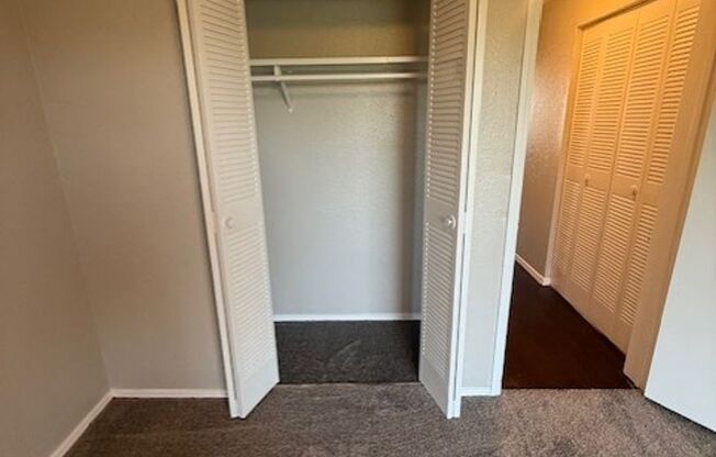 2 beds, 1 bath, 858 sqft, $820, Unit 2703-103