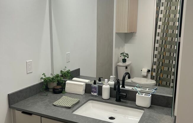 2 beds, 2 baths, 816 sqft, $3,995, Unit 809