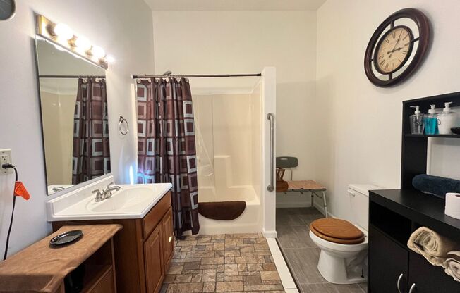 FURNISHED HOUSE...2 Bedroom 1 Bath