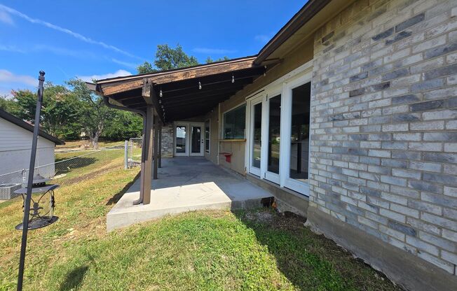 Hilltop 3 Bedroom, 2 Bath, 2 Car Garage Property