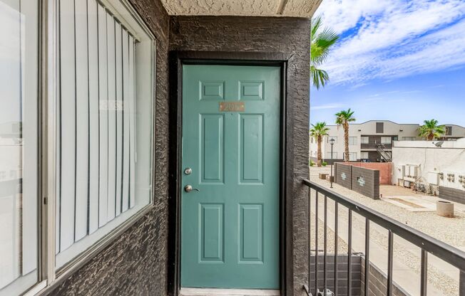 2 beds, 1 bath, 700 sqft, $1,150, Unit 221