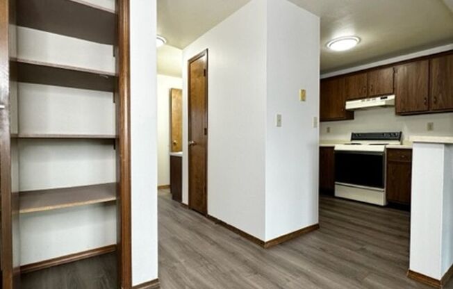 1 bed, 1 bath, 858 sqft, $870, Unit Apt. 16