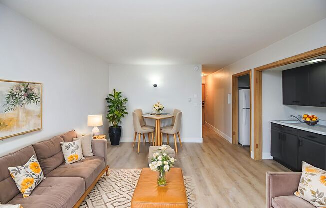 Studio, 1 bath, 308 sqft, $695, Unit 700-03