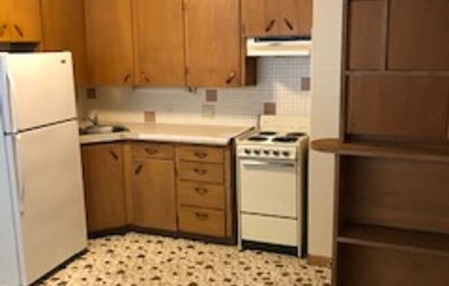 1 bed, 1 bath, $660, Unit 5