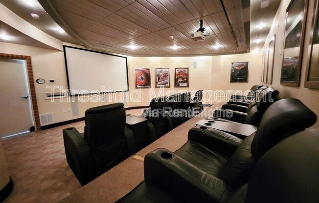 2 beds, 2 baths, 989 sqft, $3,300, Unit 2202