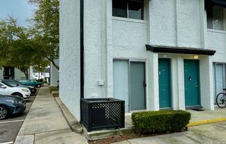 Two-story 1 bed /1.5 bath in Avalon of OC