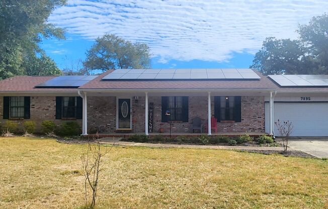 Charming Home with Pool & Prime Location!