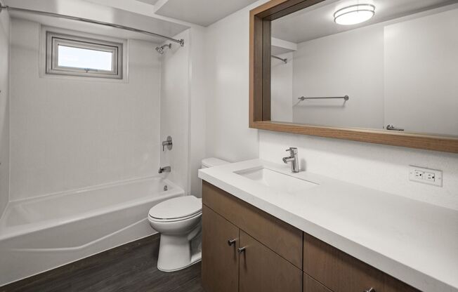 Studio, 1 bath, 415 sqft, $1,900