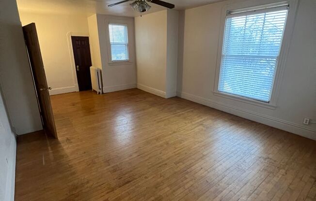 3 beds, 1 bath, 1,500 sqft, $1,745, Unit 02