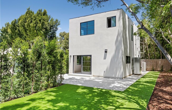 936 ORLANDO AVE