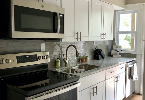 1813 -15 West 41st Street