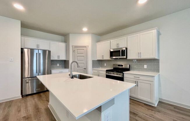 4 beds, 3 baths, $2,190