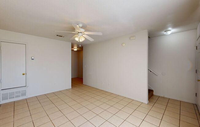 2 beds, 1.5 baths, $895, Unit # #C