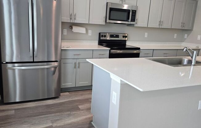 Lakeland 5 Bedroom 3 Bath