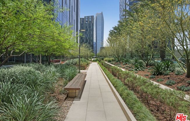 1 bed, 1 bath, 823 sqft, $3,700, Unit 4102
