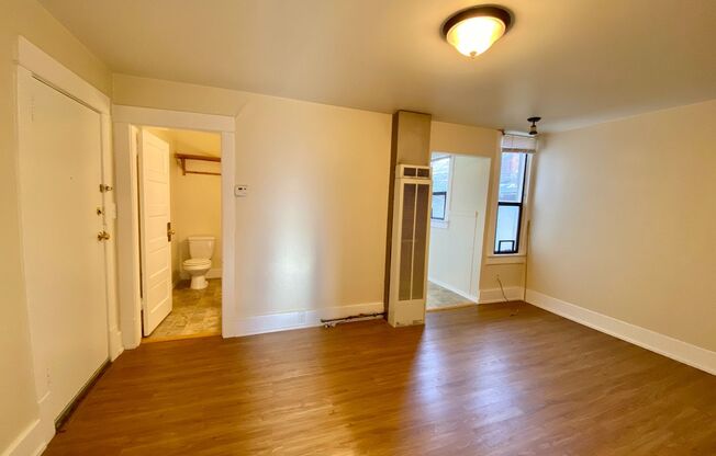 1 bed, 1 bath, 519 sqft, $1,495, Unit 4