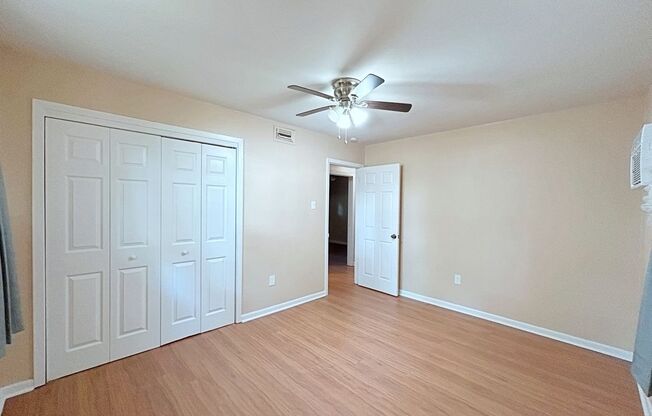 3 beds, 1 bath, $1,100