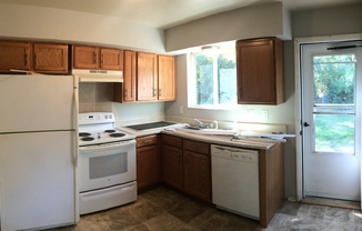 2 beds, 1.5 baths, 900 sqft, $1,650, Unit 6