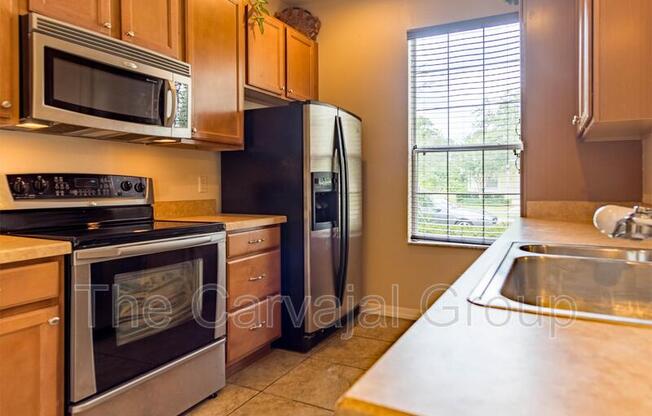 2 beds, 3.5 baths, 1,550 sqft, $1,950