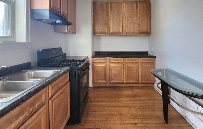 2244 N MONTICELLO AVE