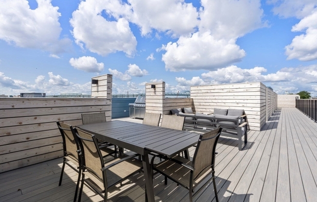 2 beds, 2 baths, 944 sqft, $4,500, Unit 610