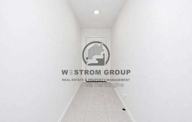 3 beds, 2 baths, 1,305 sqft, $1,945