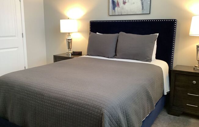 3 beds, 2.5 baths, 1,404 sqft, $5,940, Unit 1430-105