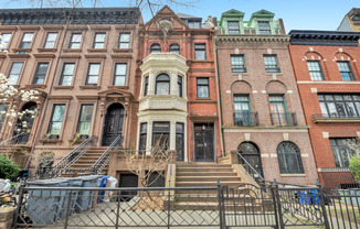 300 CLINTON AVE