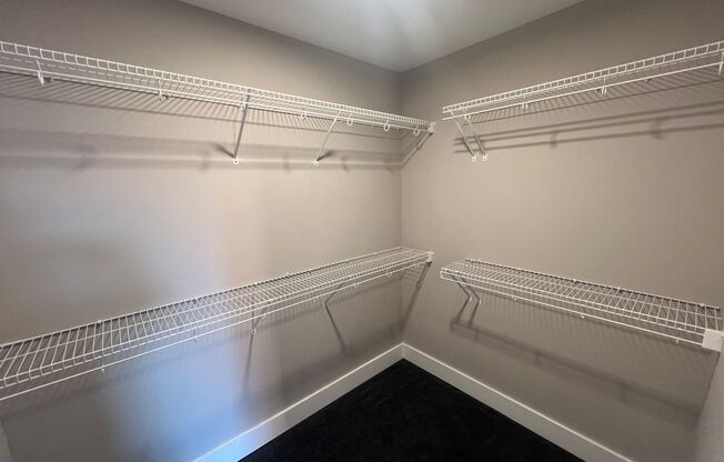 1 bed, 1 bath, 824 sqft, $1,625, Unit 1305- #406