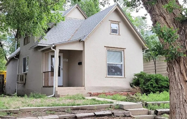 3 Bedroom House For Rent!