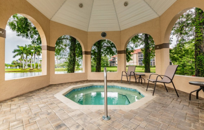 2 beds, 1 bath, $1,995, Unit APARTMENT 827