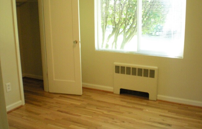 1 bed, 1 bath, 624 sqft, $1,495, Unit B07