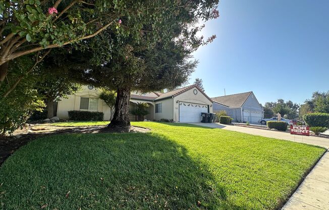 NE Visalia home available now!