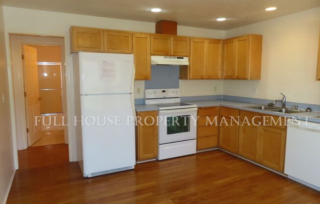 2 beds, 2 baths, 1,000 sqft, $1,495, Unit 3395Paula