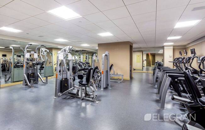 Studio, 1 bath, 590 sqft, $4,300, Unit 6C