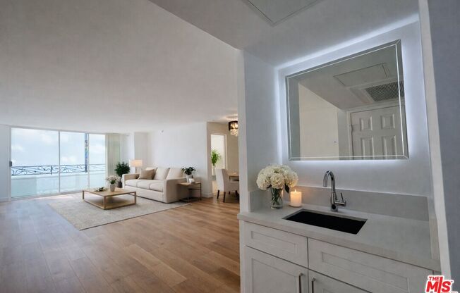 1 bed, 1.5 baths, 1,207 sqft, $4,195, Unit 506