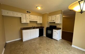 3 beds, 1.5 baths, $1,299